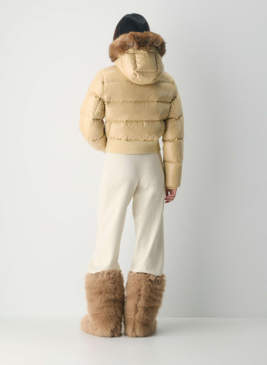super chalet puff – høyglans mica bg lynx bg